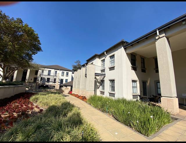 252M² OFFICE TO LET IN BRYANSTON